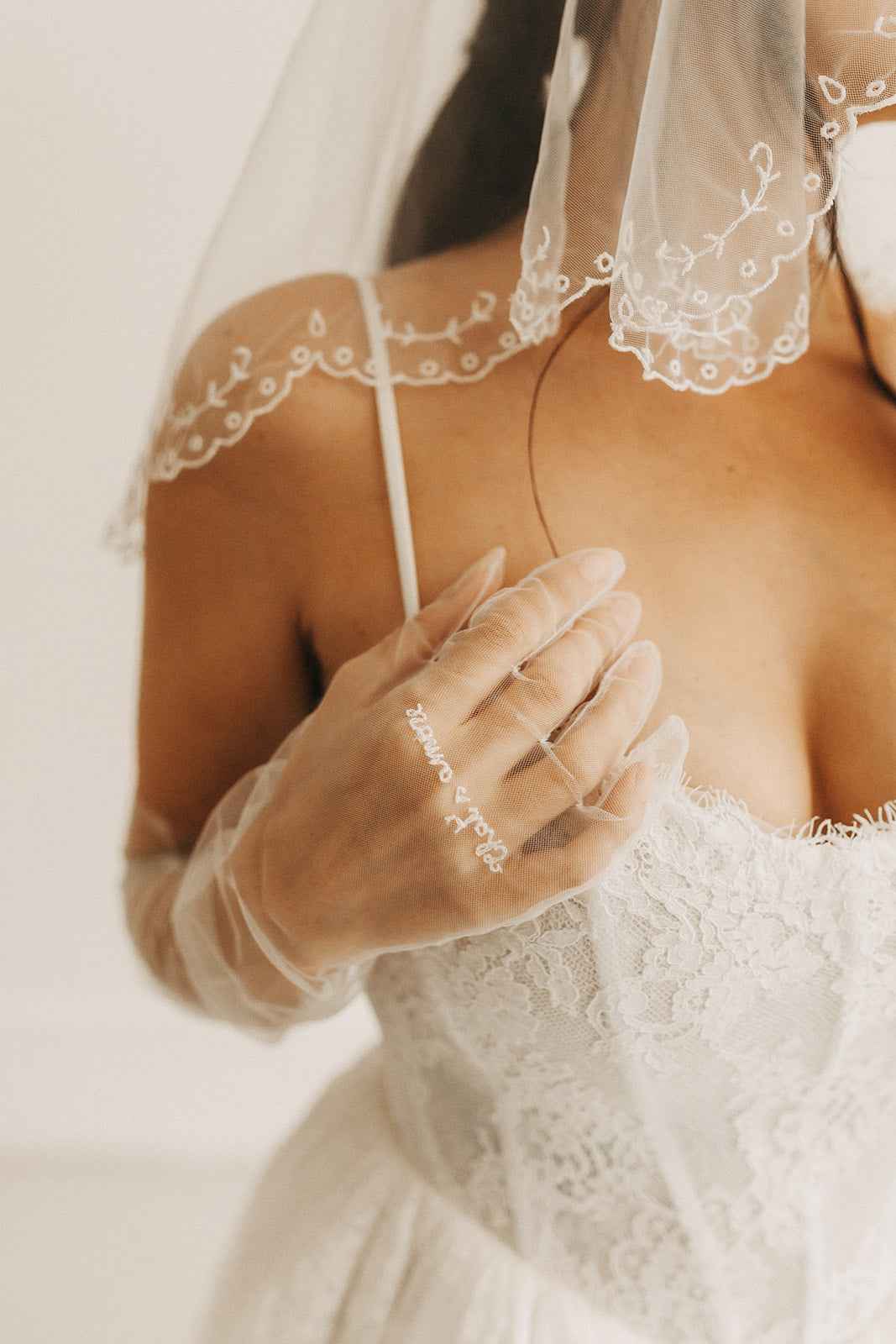 Voilette brodée mariée