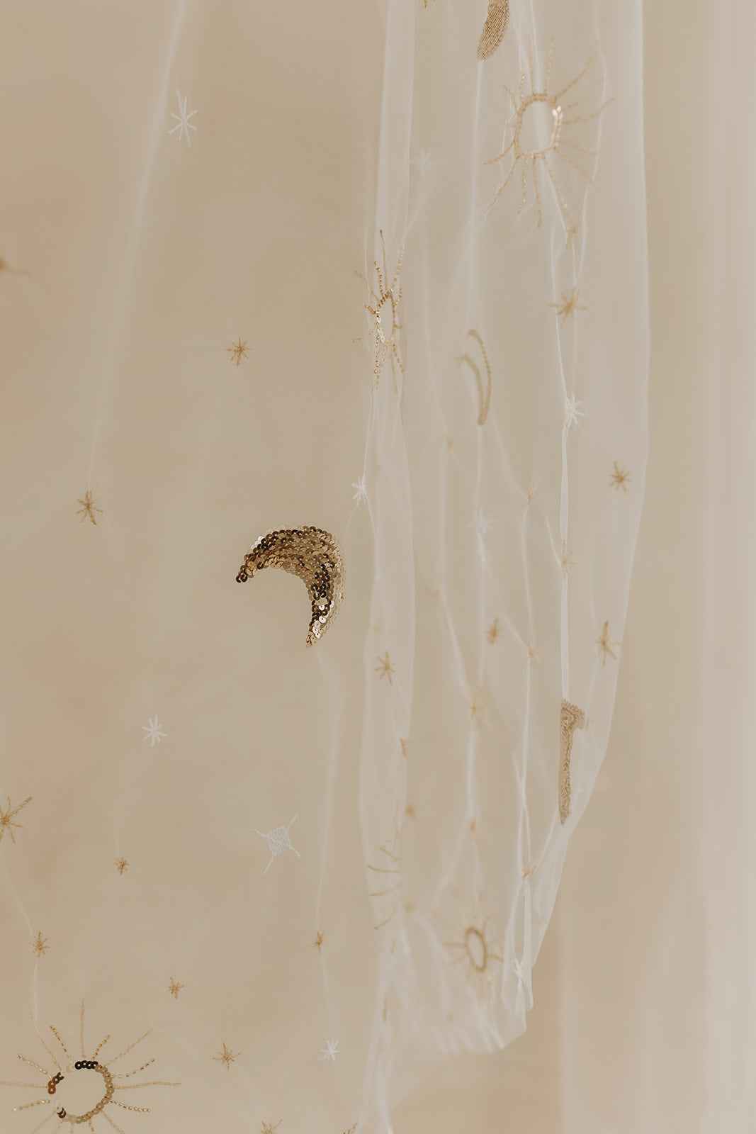 Voile  – Motifs lunes, étoiles et soleils