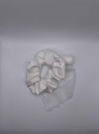 Lot chouchou et ruban bouquet personnalisés – Broderie sur mesure