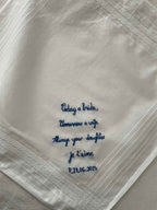 Mouchoir brodé avec texte – Une déclaration d’amour unique - MANON PONSON