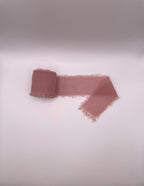 Ruban mariage brodé – Personnalisable & brodé à la main (un côté brodé)