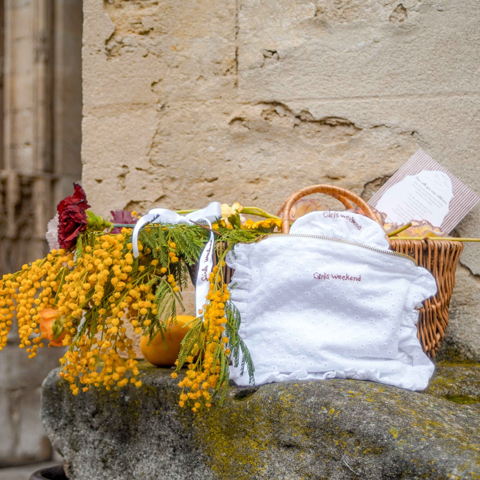 Box EVJF Mariée – Broderie Anglaise