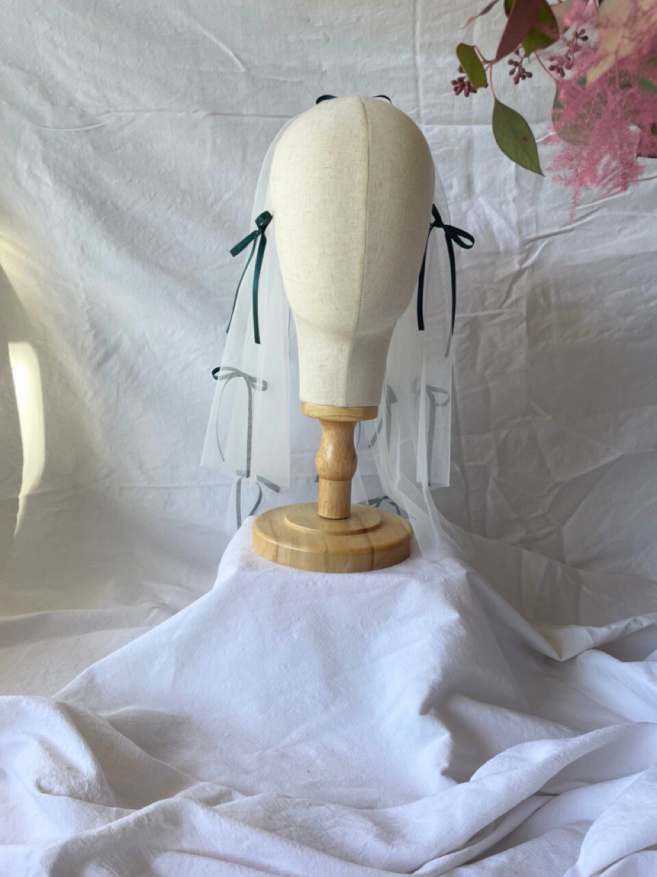 Mini voile EVJF en tulle – Accessoire mariage avec nœuds satin brodés | Team Bride